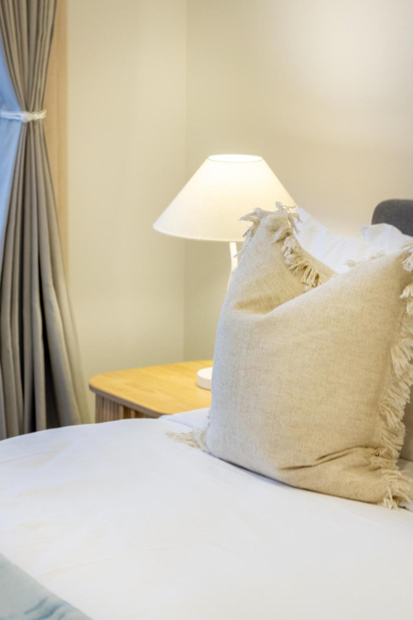 Cozy And Chic In Central Christchurch Exteriör bild